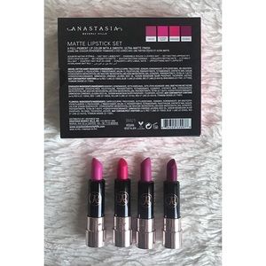 Mini Matte Lipstick Set